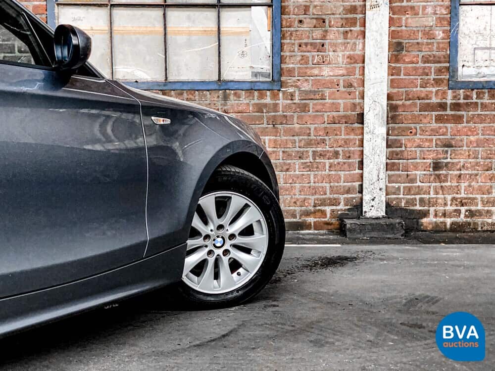 BMW 118i High Executive 1er 129pk 2006 -Original NL-, 47-SZ-VS.