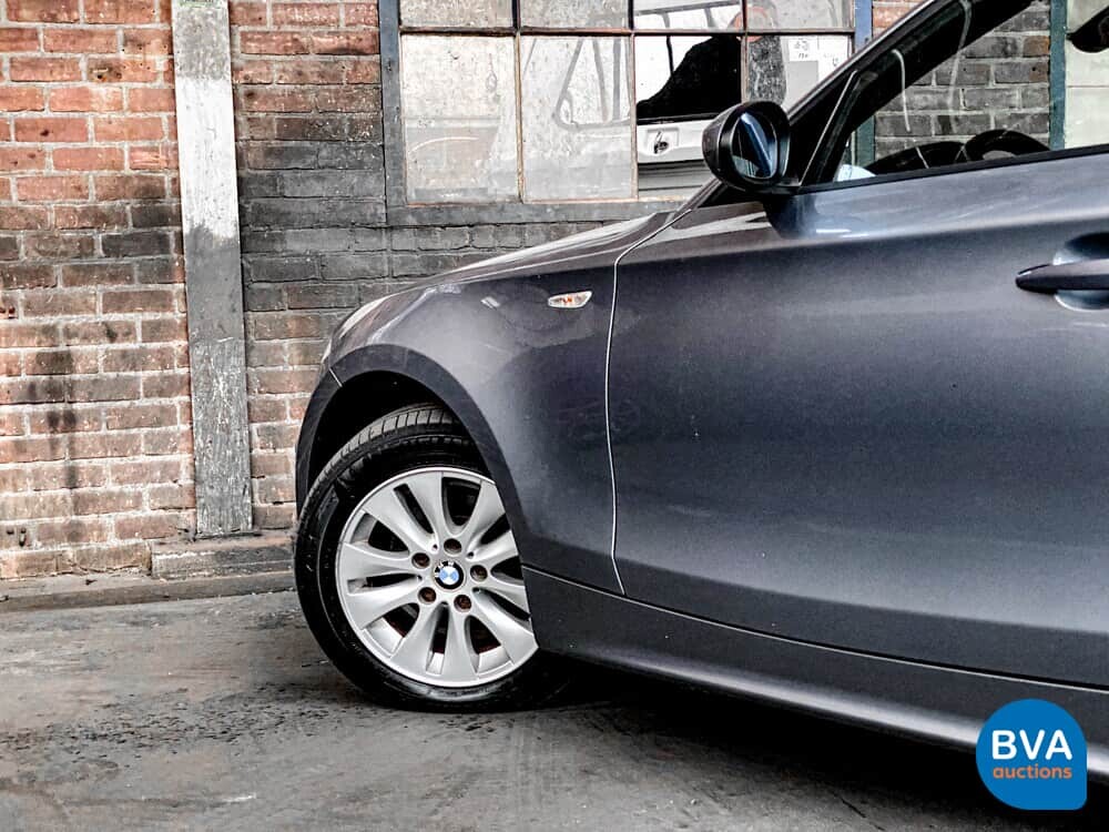 BMW 118i High Executive 1er 129pk 2006 -Original NL-, 47-SZ-VS.