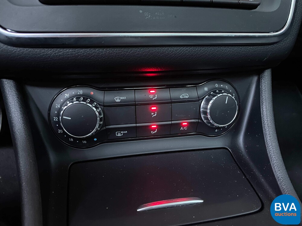 Mercedes-Benz A180 AMG Petrol Automatic 122hp A-Class 2012 NW-Model.