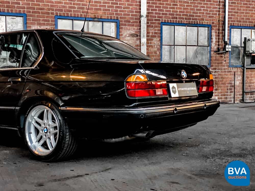 BMW 730i E32 7-Serie 315 PS 1987, NL-Zulassung.