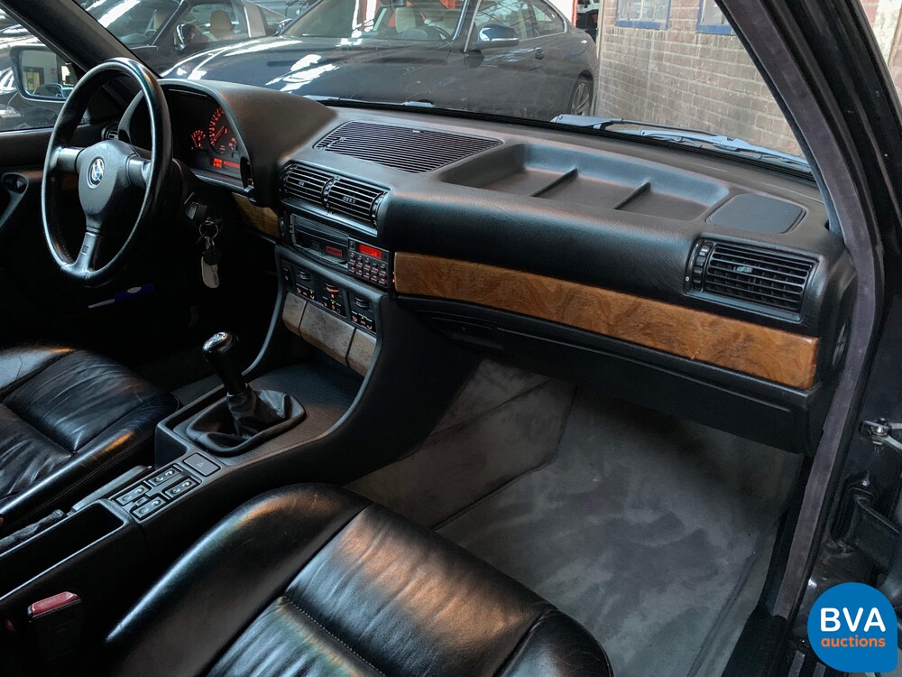 BMW 730i E32 7-Serie 315 PS 1987, NL-Zulassung.