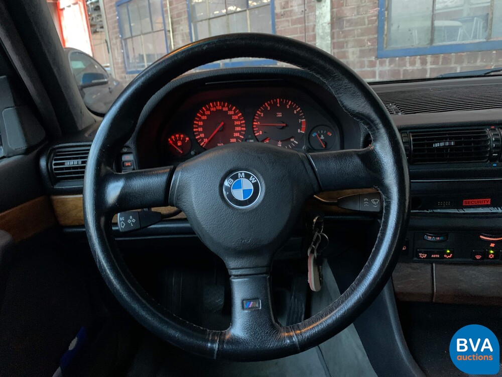 BMW 730i E32 7-Serie 315 PS 1987, NL-Zulassung.