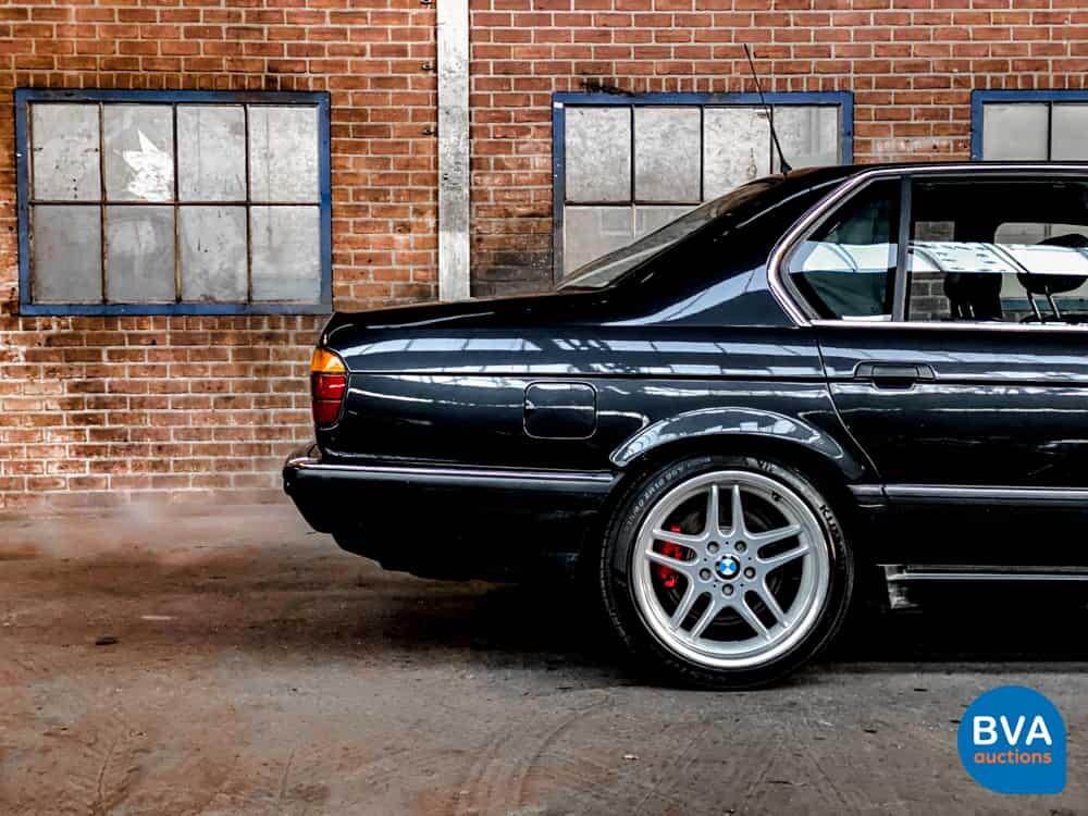 BMW 730i E32 7-Serie 315 PS 1987, NL-Zulassung.