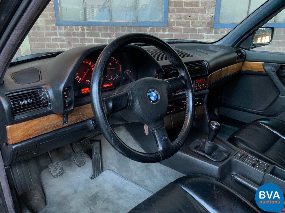 BMW 730i E32 7-Serie 315 PS 1987, NL-Zulassung.