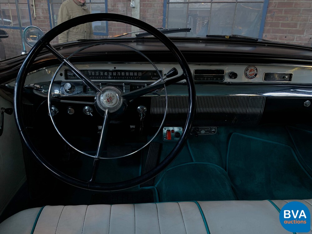 Buick-Spezial 5.7 V8 215 PS 1956.