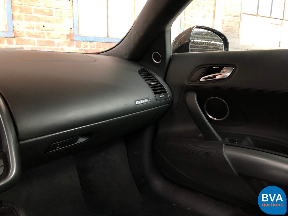 Audi R8 5.2 V10 FSI 525 PS Coupe 2010, 21-LTP-9.