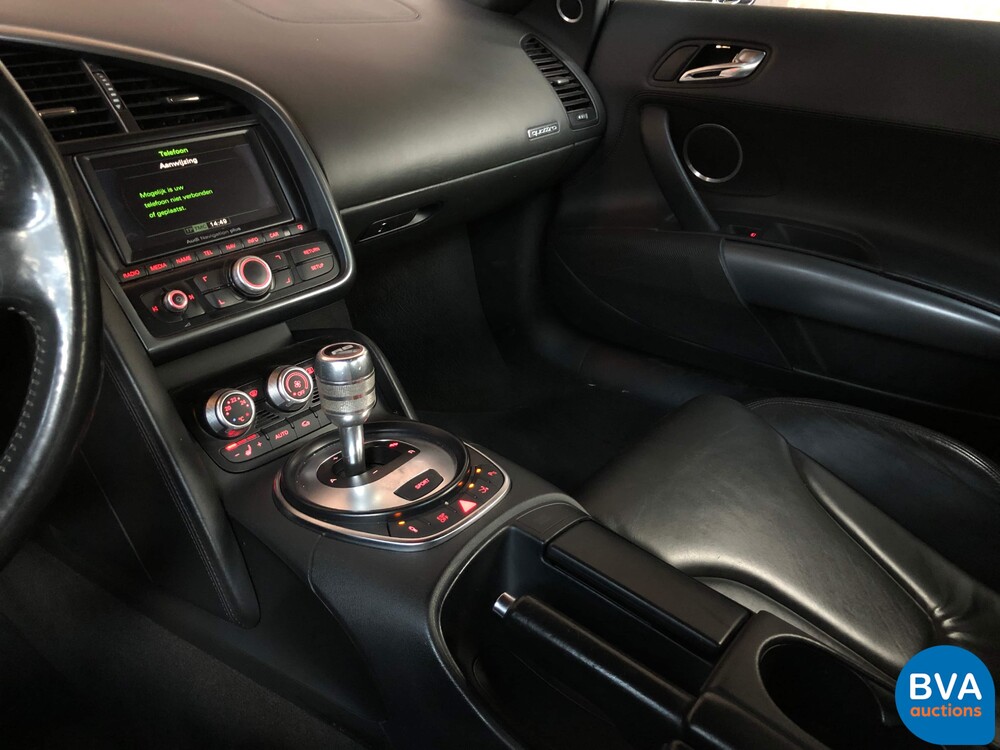 Audi R8 5.2 V10 FSI 525 PS Coupe 2010, 21-LTP-9.