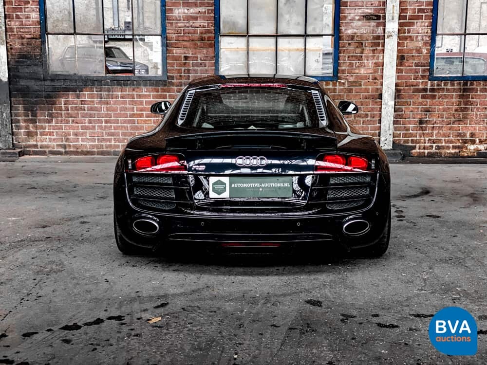 Audi R8 5.2 V10 FSI 525 PS Coupe 2010, 21-LTP-9.
