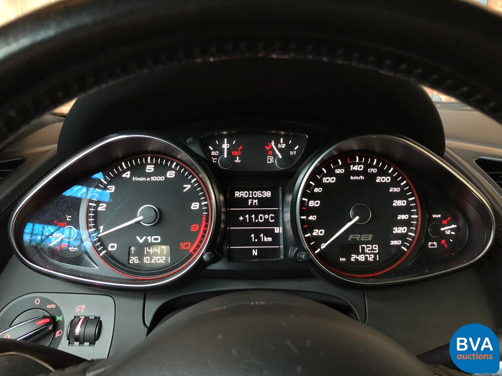 Audi R8 5.2 V10 FSI 525 PS Coupe 2010, 21-LTP-9.