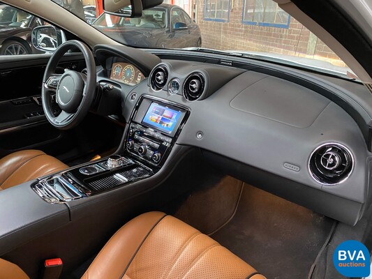 Jaguar XJ3.0 D Premium Luxury 300 PS 2018 Facelift, TD-898-B.
