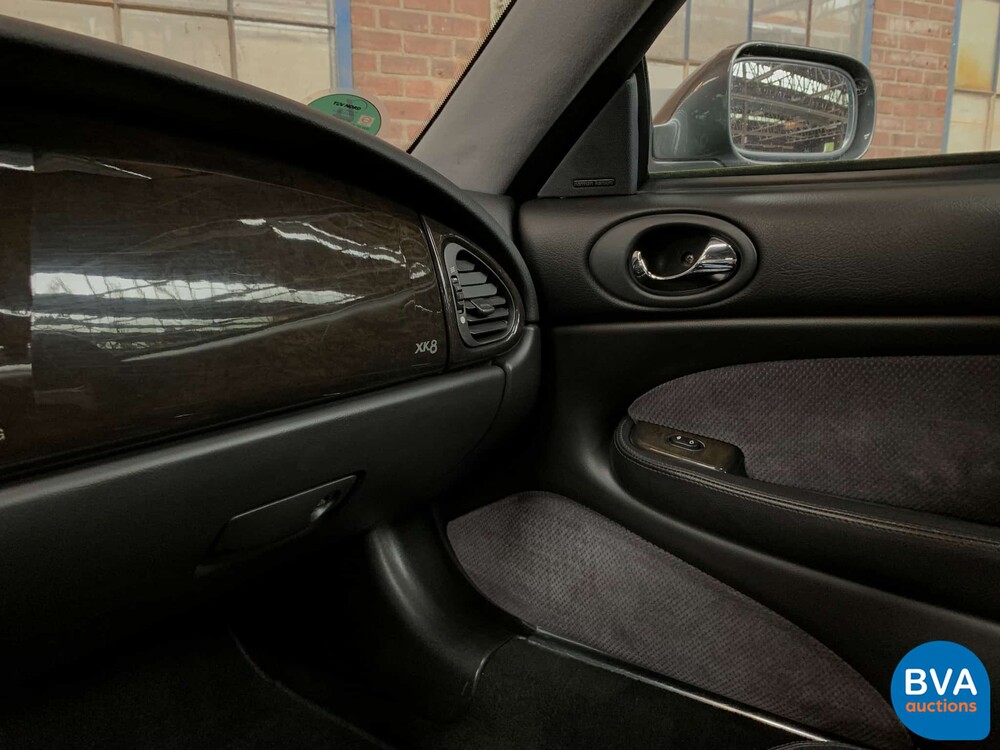 Jaguar XK8 4.0 V8 Coupé 294pk 1997, 29-HK-KP