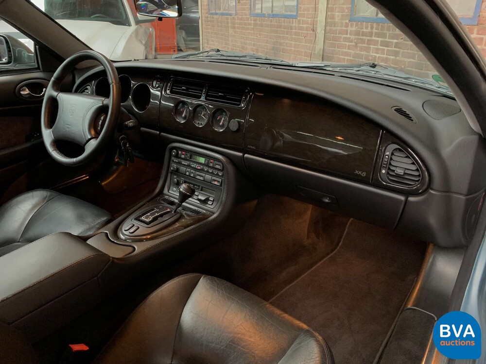 Jaguar XK8 4.0 V8 Coupé 294pk 1997, 29-HK-KP