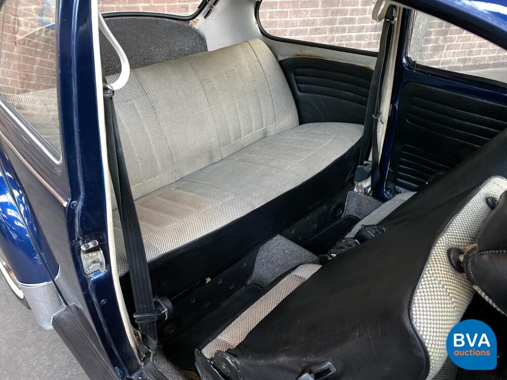 Volkswagen Beetle Winter Beetle Ice Blue 41pk 1984, KR-94-VV.