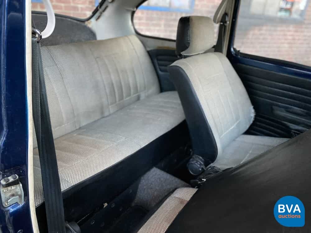 Volkswagen Beetle Winter Beetle Ice Blue 41pk 1984, KR-94-VV.