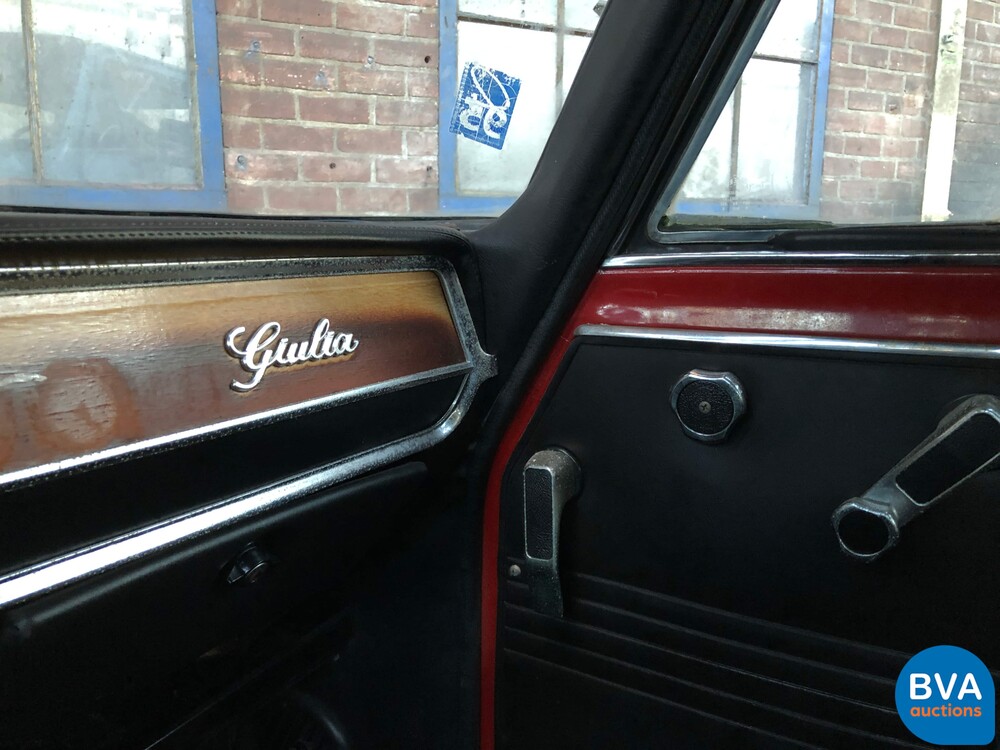 Alfa Romeo Giulia 1.6 102hp Orig.NL 1976, 76-MK-87.