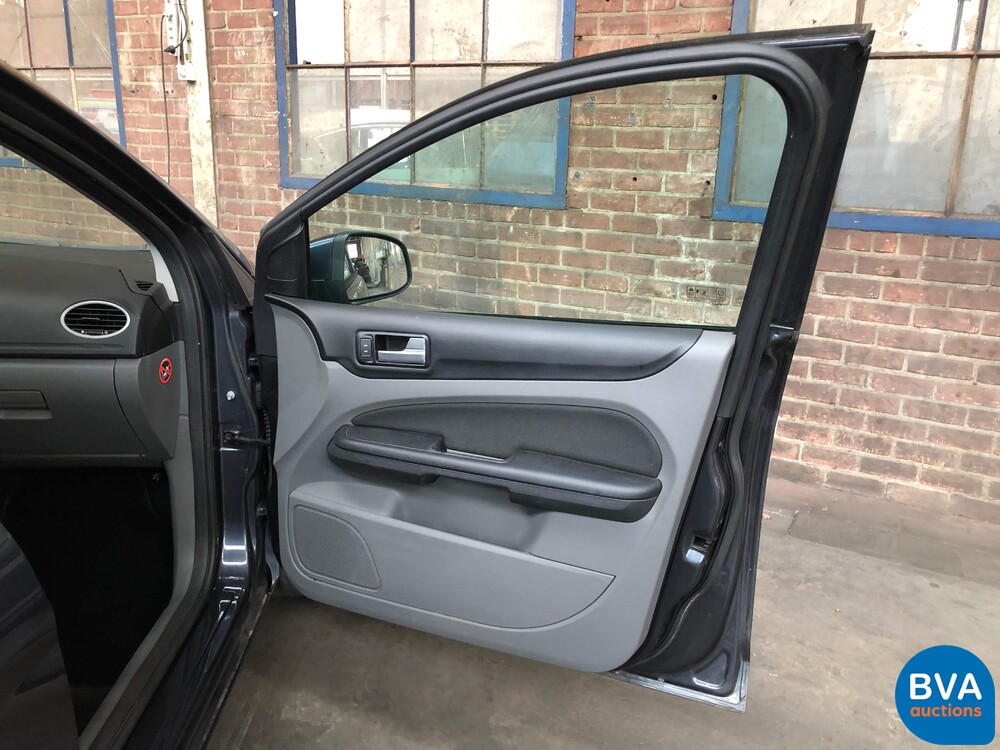 Ford Focus Wagon 1.6 Comfort 101hp 2010, PL-391-P.