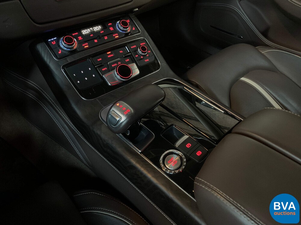 Audi A8 4.2 FSI Quattro Pro Line V8 372 PS 2011.