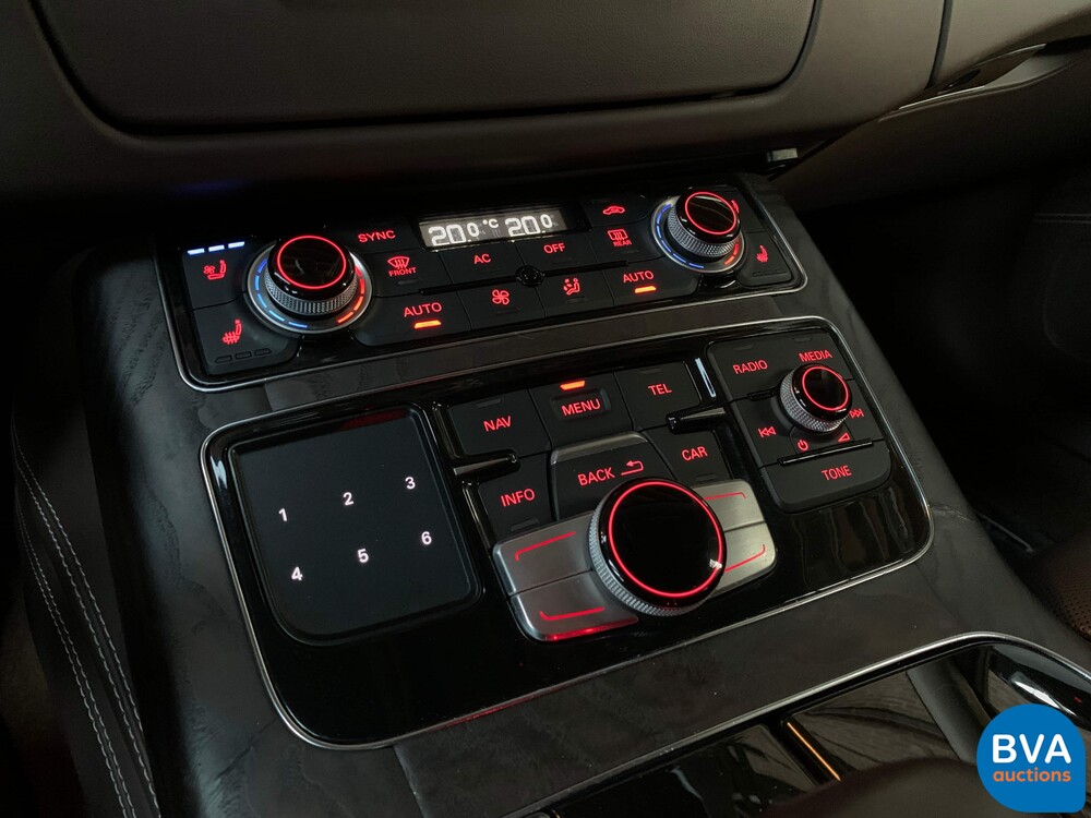 Audi A8 4.2 FSI Quattro Pro Line V8 372 PS 2011.