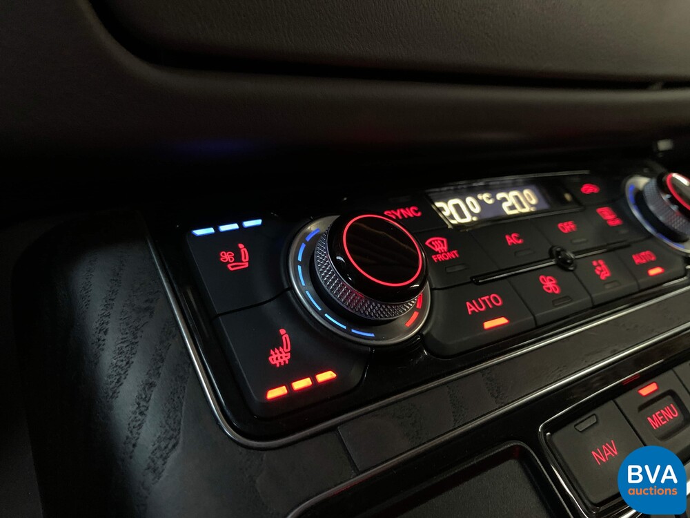 Audi A8 4.2 FSI Quattro Pro Line V8 372 PS 2011.