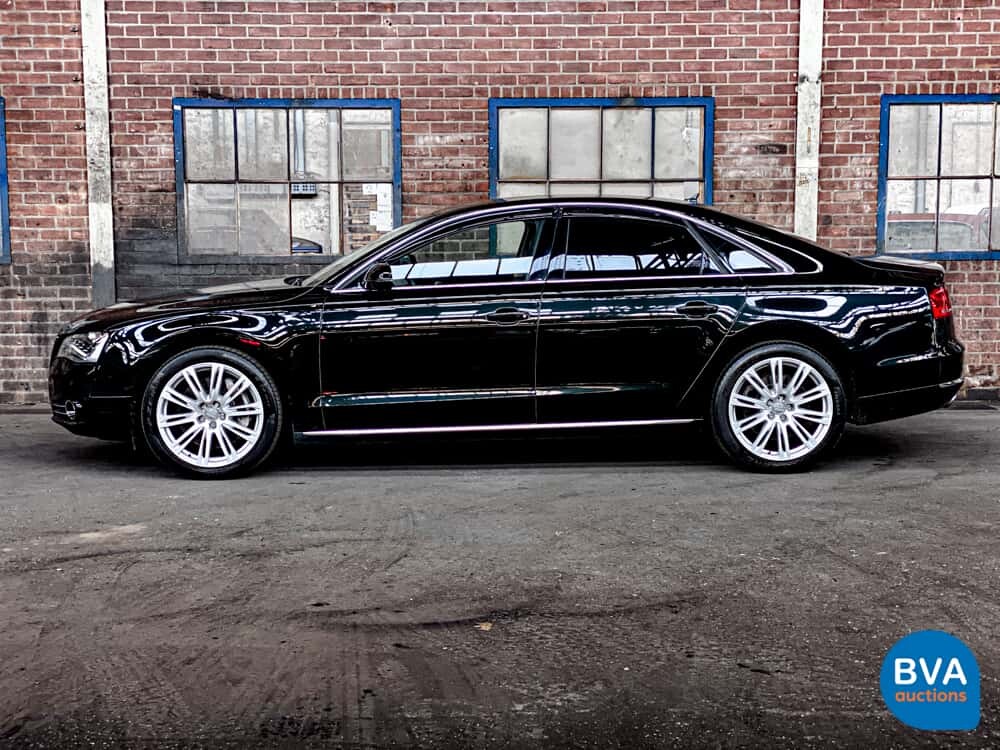Audi A8 4.2 FSI Quattro Pro Line V8 372 PS 2011.