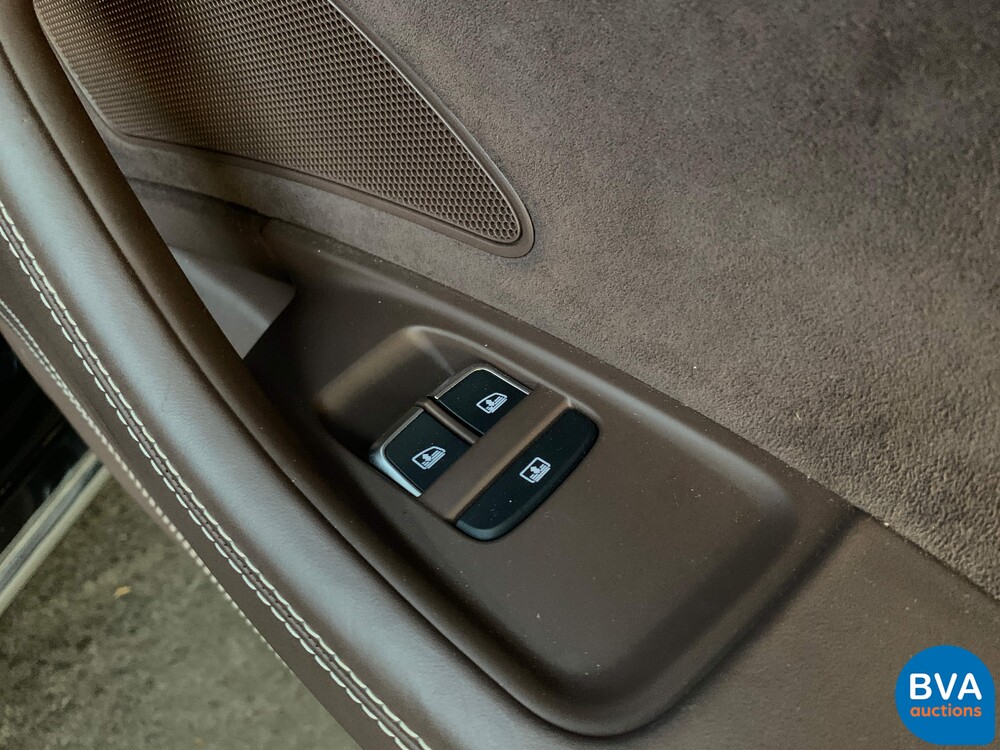 Audi A8 4.2 FSI Quattro Pro Line V8 372 PS 2011.