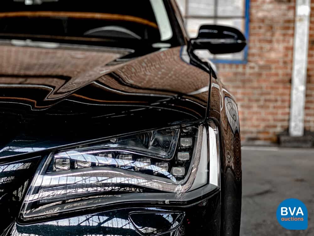 Audi A8 4.2 FSI Quattro Pro Line V8 372 PS 2011.