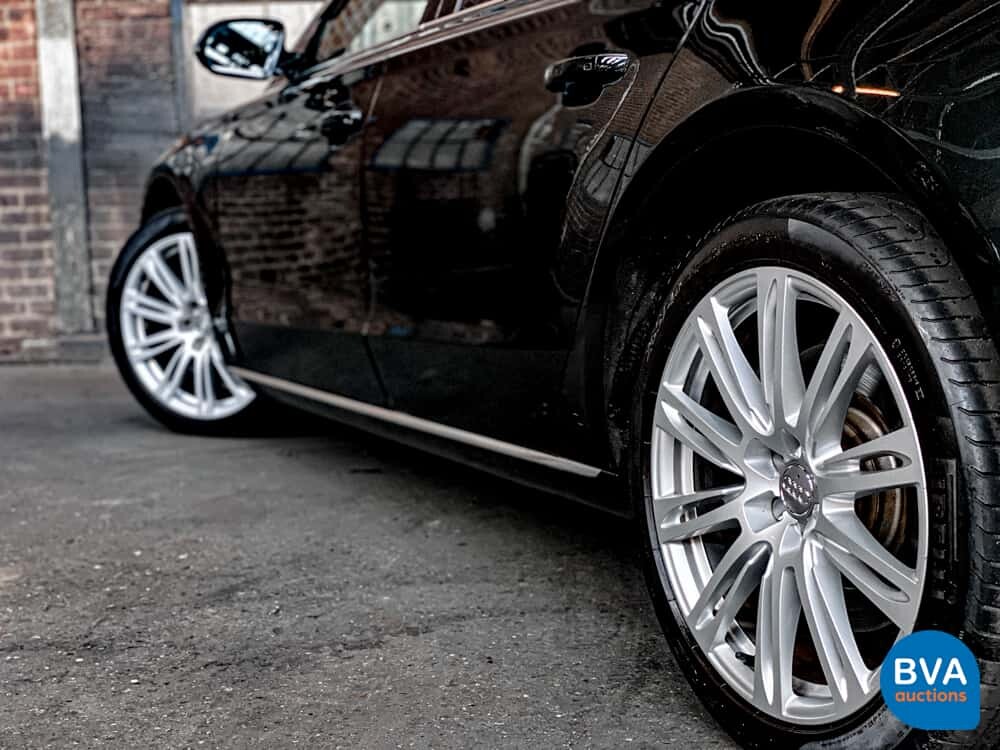 Audi A8 4.2 FSI Quattro Pro Line V8 372 PS 2011.