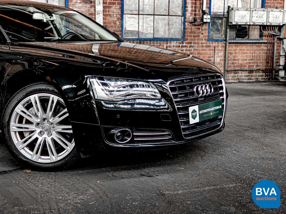 Audi A8 4.2 FSI Quattro Pro Line V8 372 PS 2011.
