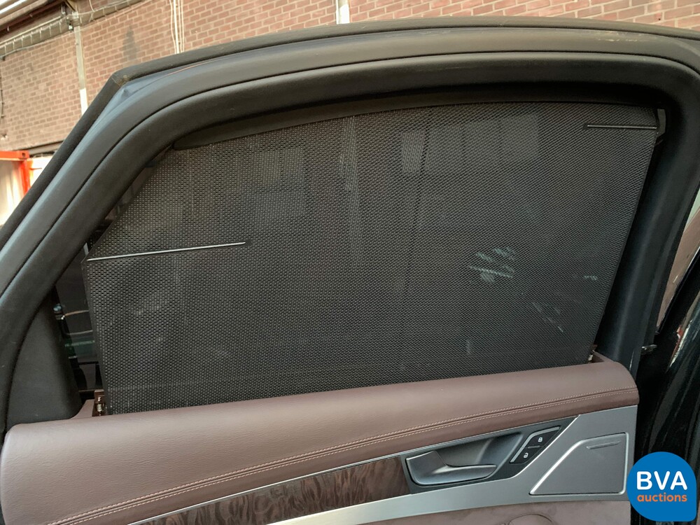 Audi A8 4.2 FSI Quattro Pro Line V8 372 PS 2011.