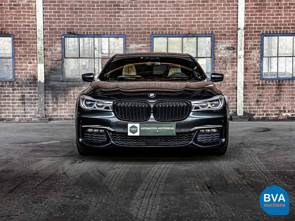 BMW 740e M-Sport 326pk Hybrid 2016 iPerformance Individual 7er, NL-Zulassung.