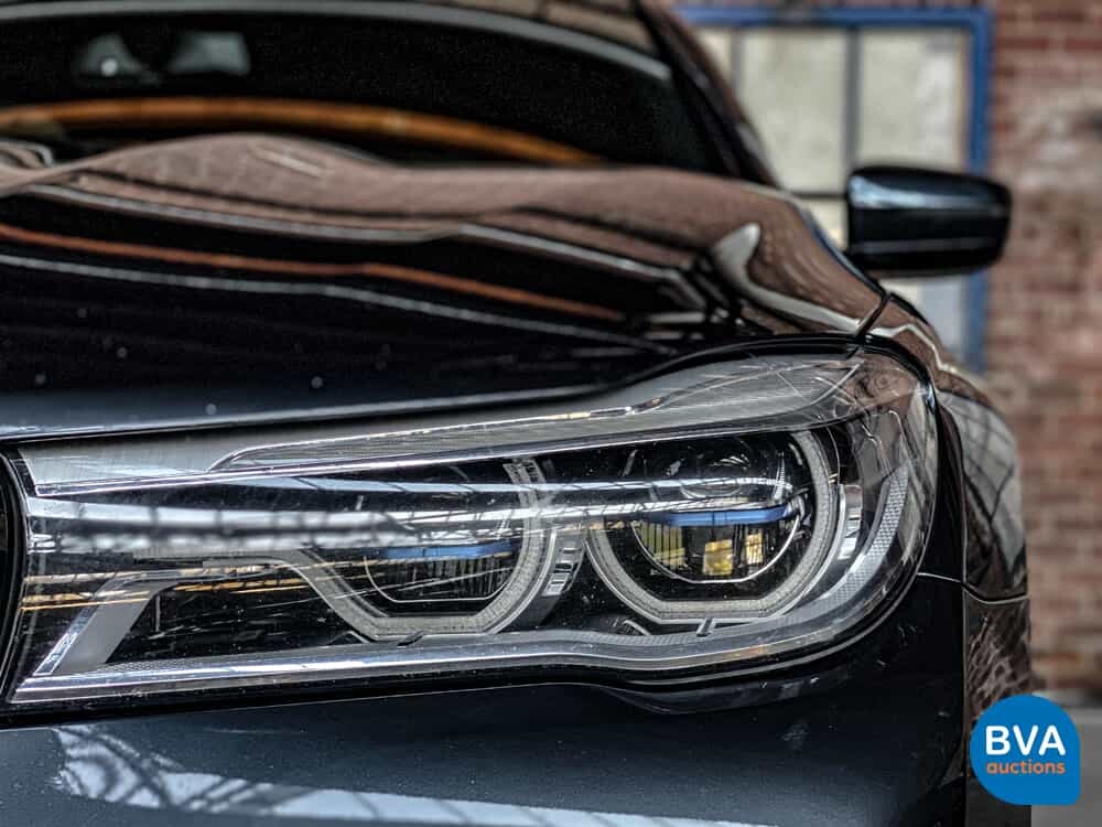 BMW 740e M-Sport 326pk Hybrid 2016 iPerformance Individual 7er, NL-Zulassung.