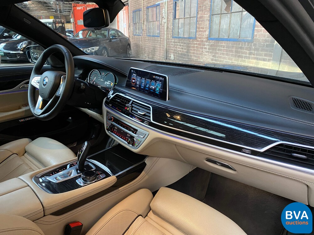 BMW 740e M-Sport 326pk Hybrid 2016 iPerformance Individual 7er, NL-Zulassung.