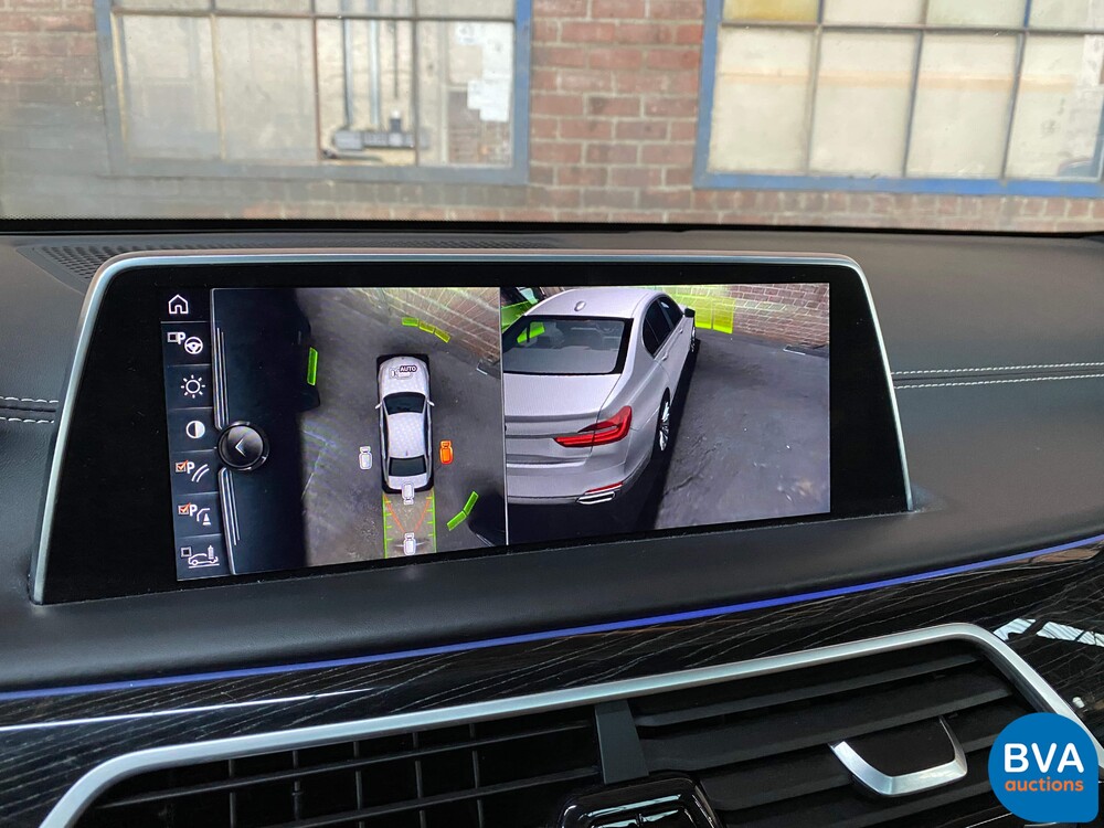 BMW 740e M-Sport 326pk Hybrid 2016 iPerformance Individual 7er, NL-Zulassung.