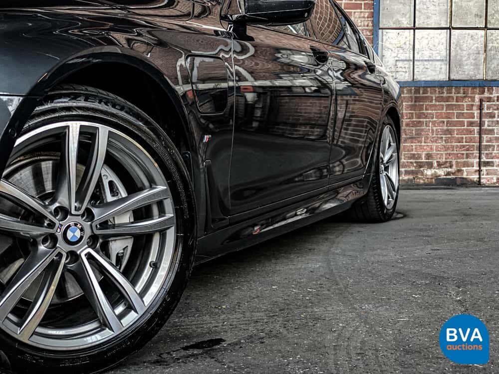 BMW 740e M-Sport 326pk Hybrid 2016 iPerformance Individual 7er, NL-Zulassung.