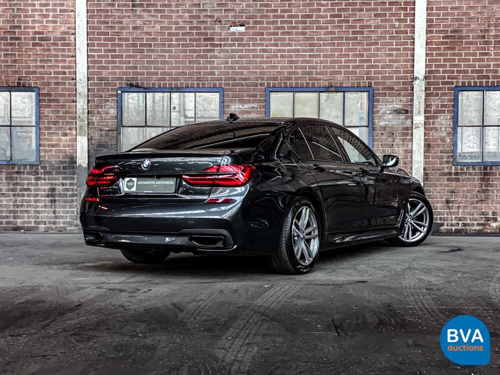 BMW 740e M-Sport 326pk Hybrid 2016 iPerformance Individual 7er, NL-Zulassung.