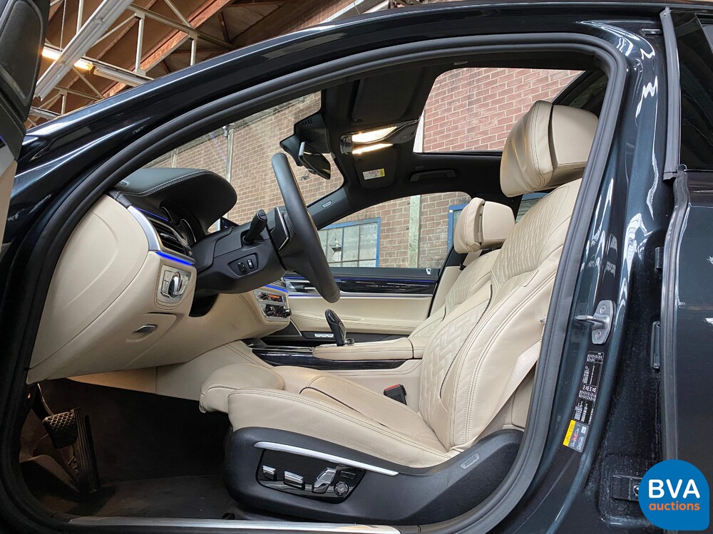 BMW 740e M-Sport 326pk Hybrid 2016 iPerformance Individual 7er, NL-Zulassung.