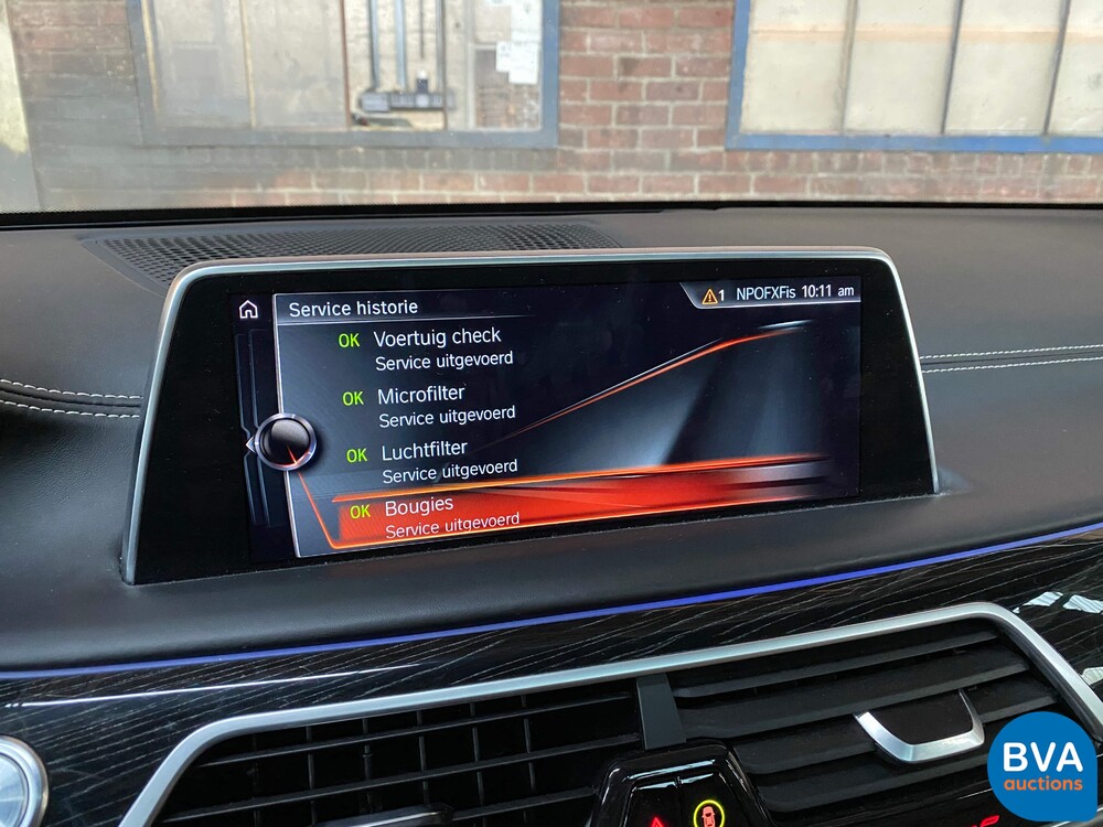 BMW 740e M-Sport 326pk Hybrid 2016 iPerformance Individual 7er, NL-Zulassung.