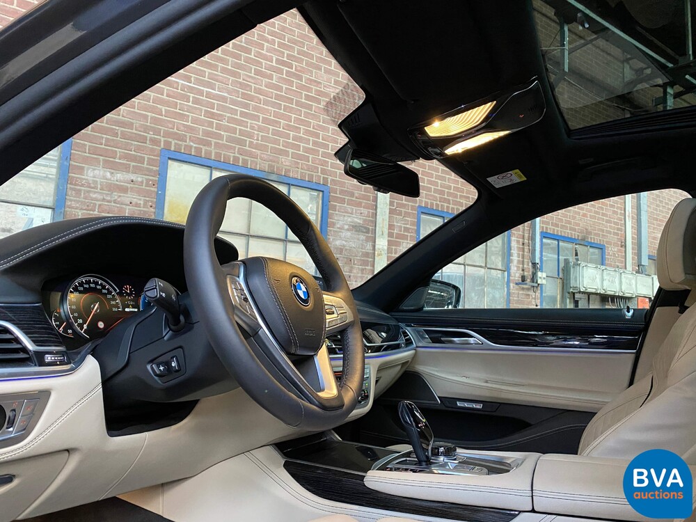 BMW 740e M-Sport 326pk Hybrid 2016 iPerformance Individual 7er, NL-Zulassung.