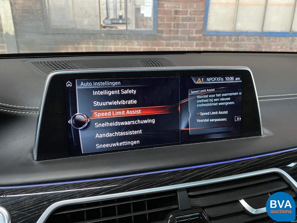 BMW 740e M-Sport 326pk Hybrid 2016 iPerformance Individual 7er, NL-Zulassung.