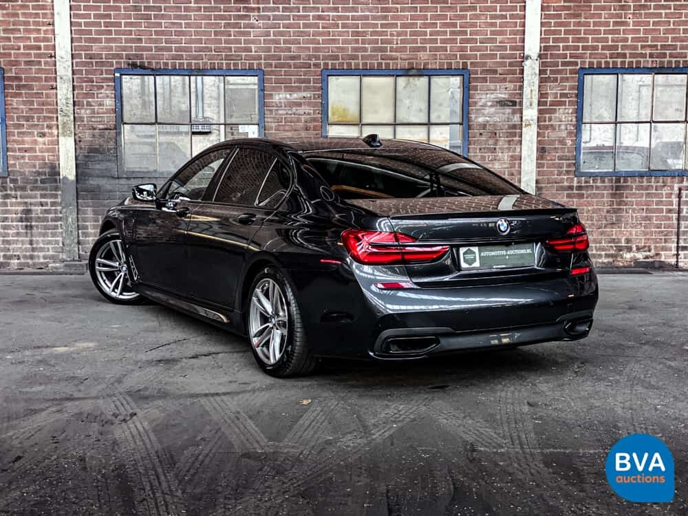 BMW 740e M-Sport 326pk Hybrid 2016 iPerformance Individual 7er, NL-Zulassung.