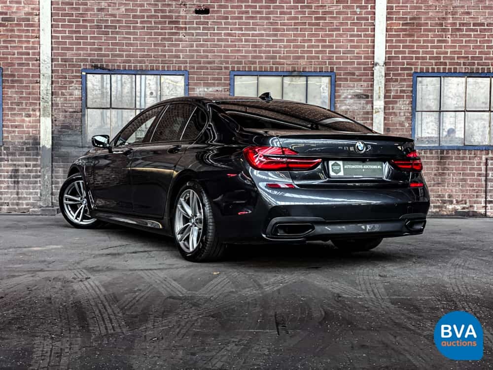 BMW 740e M-Sport 326pk Hybrid 2016 iPerformance Individual 7er, NL-Zulassung.