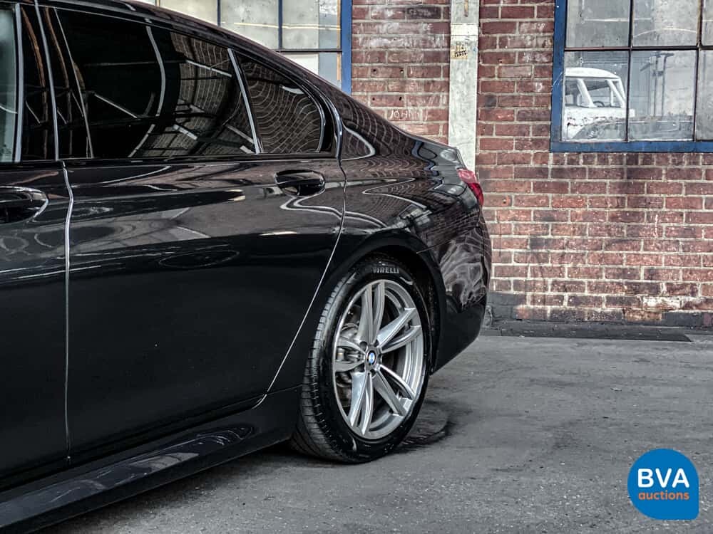 BMW 740e M-Sport 326pk Hybrid 2016 iPerformance Individual 7er, NL-Zulassung.