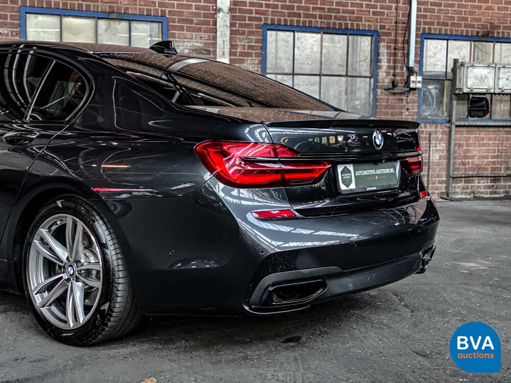 BMW 740e M-Sport 326pk Hybrid 2016 iPerformance Individual 7er, NL-Zulassung.