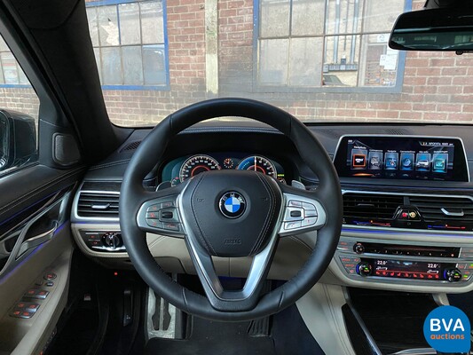 BMW 740e M-Sport 326pk Hybrid 2016 iPerformance Individual 7er, NL-Zulassung.