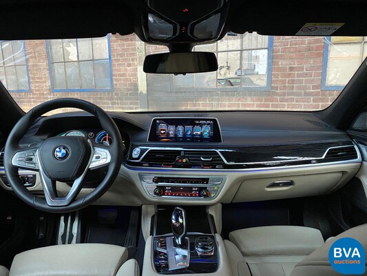 BMW 740e M-Sport 326pk Hybrid 2016 iPerformance Individual 7er, NL-Zulassung.