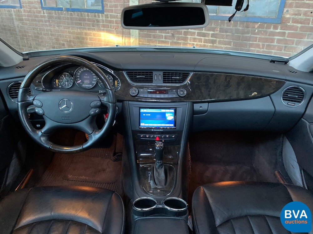 Mercedes-Benz CLS500 5.0 V8 306 PS CLS-Klasse 2007.