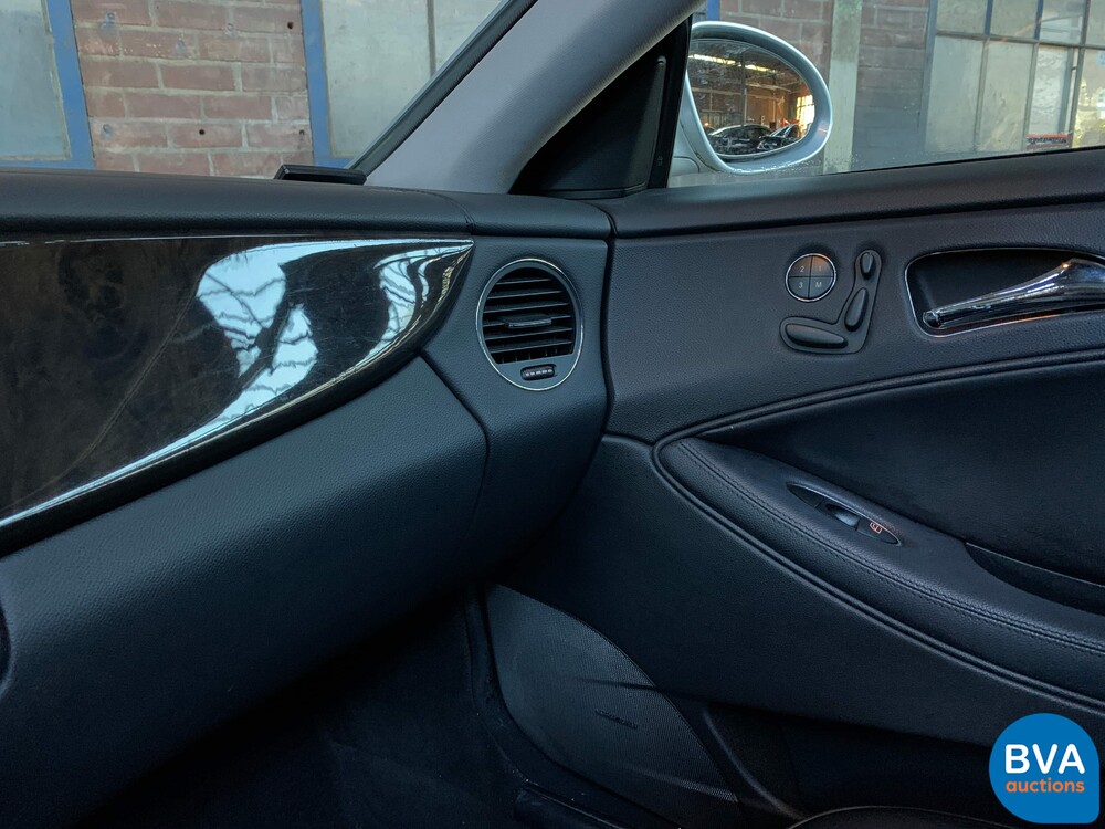 Mercedes-Benz CLS500 5.0 V8 306 PS CLS-Klasse 2007.