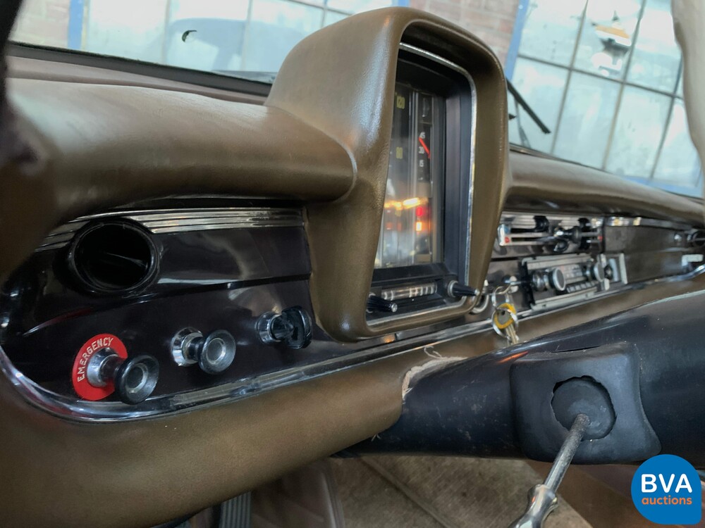 Mercedes-Benz 230 W110 Limousine 120 PS 1966, DE-24-94.