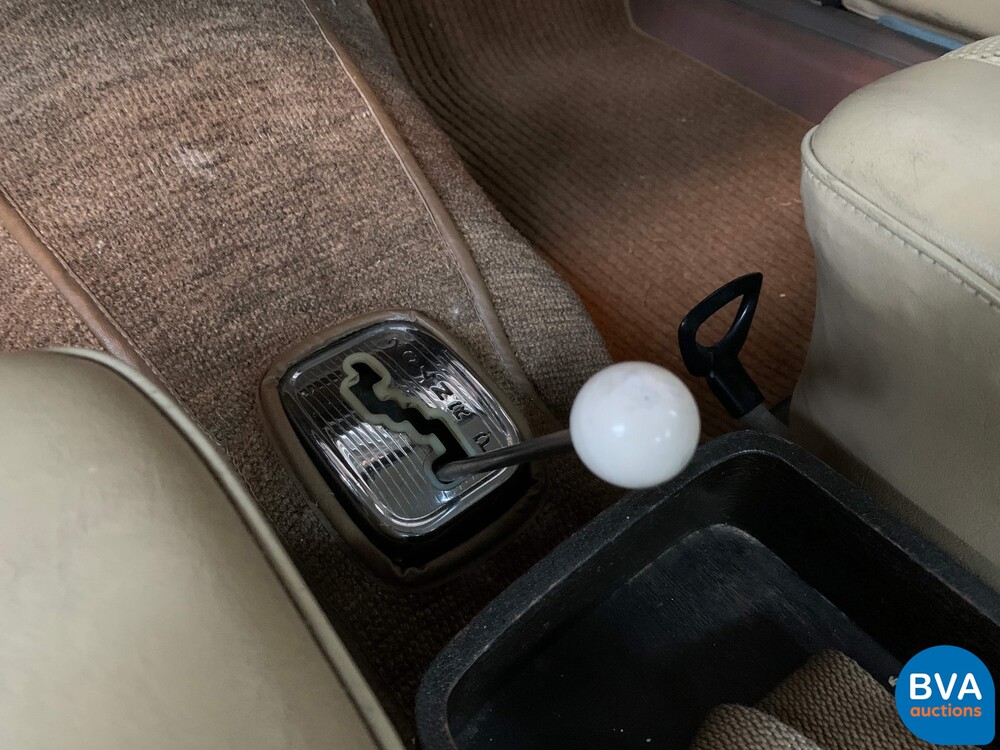 Mercedes-Benz 230 W110 Limousine 120 PS 1966, DE-24-94.