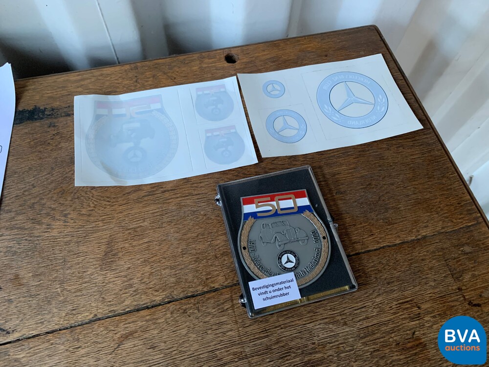 Mercedes-Benz 230 W110 Limousine 120 PS 1966, DE-24-94.